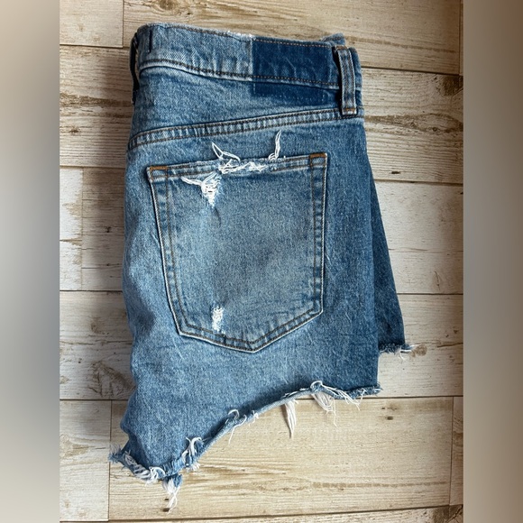 Abercrombie & Fitch Distressed High Rise Denim Shorts - Picture 4 of 6